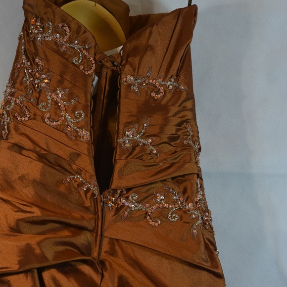 PROM DRESS SZ 4 & 6 ALYCE DESIGNS - Picture 14 of 15